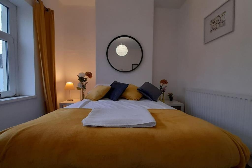 Spacious 4 Bedroom, Free Netflix, Central Location Кардіфф Екстер'єр фото